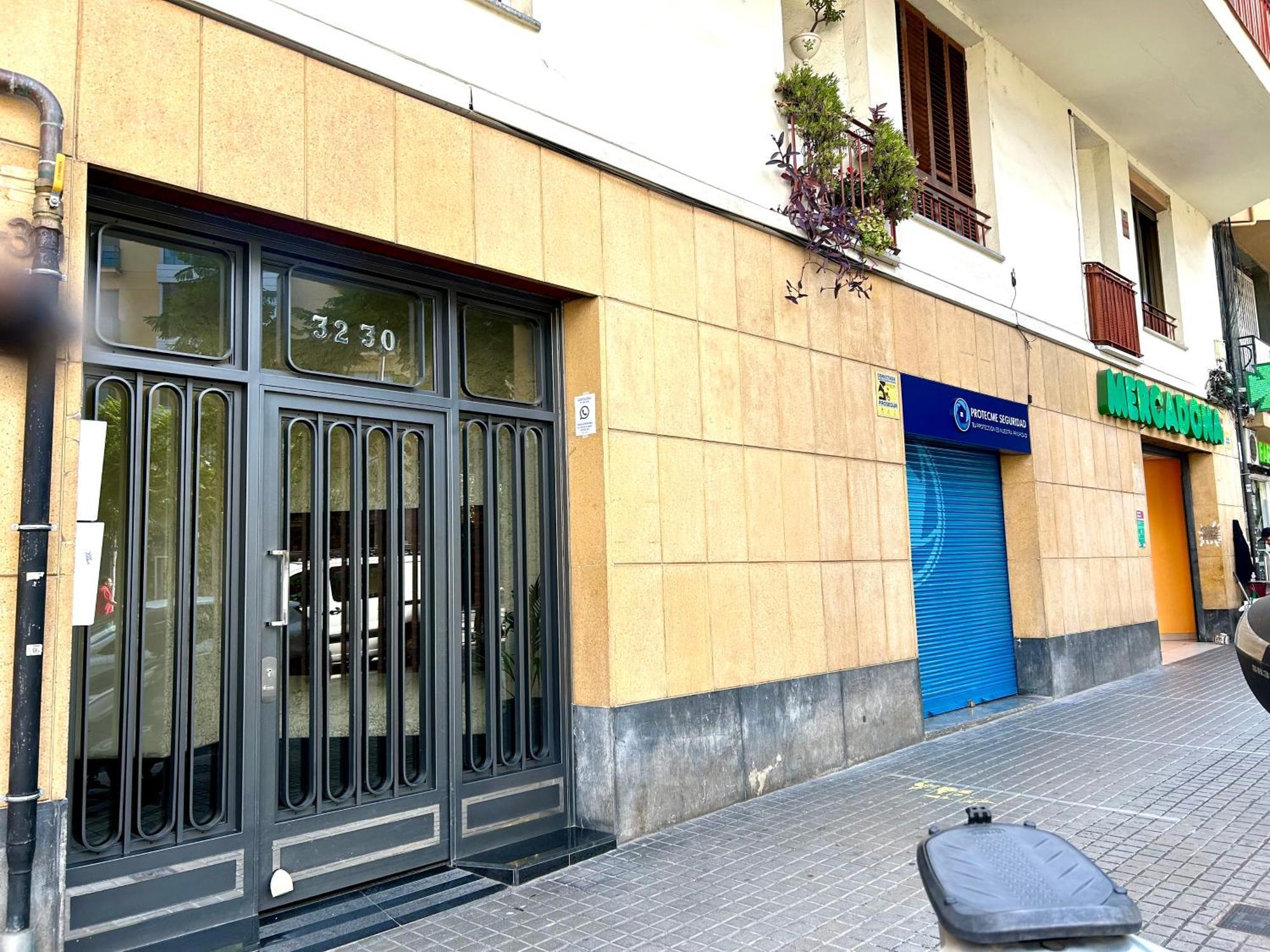 Apartment Carrer D'Olesa Barcellona Esterno foto