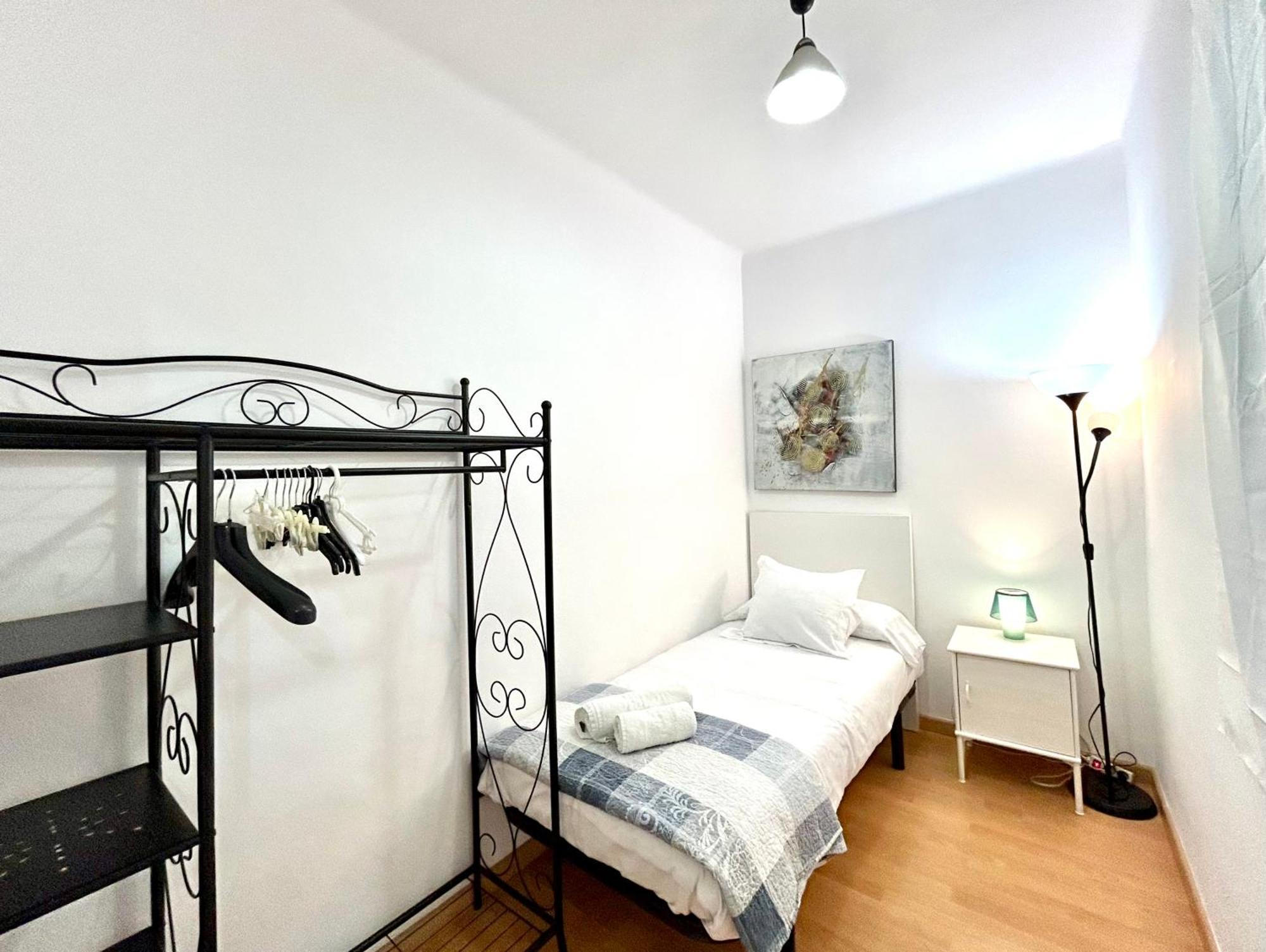 Apartment Carrer D'Olesa Barcellona Esterno foto
